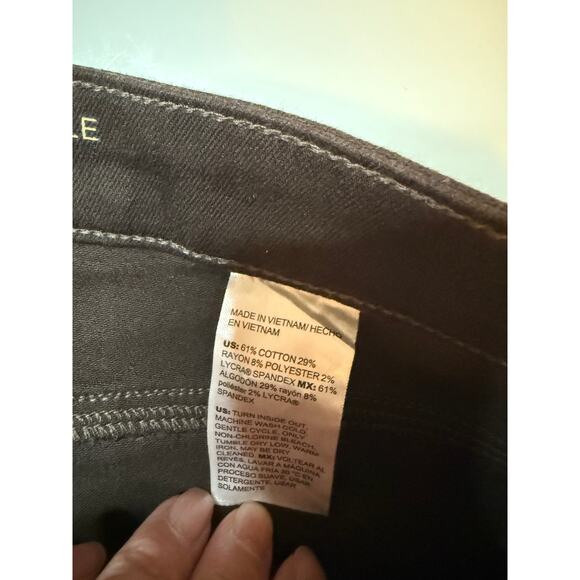 Chico’s So Slimming Girlfriend Ankle Jeans 14R Black Casual Chic minimalist - Picture 5 of 10